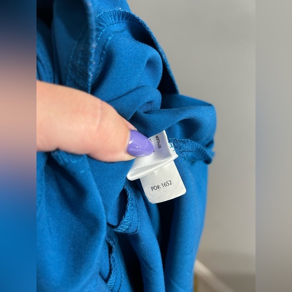 Figs limited edition alps blue casma scrub top - Picture 3 of 5